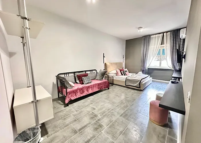 Konukevi Xcross Garbatella