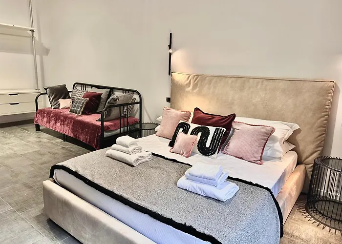 Xcross Garbatella Konukevi 3*