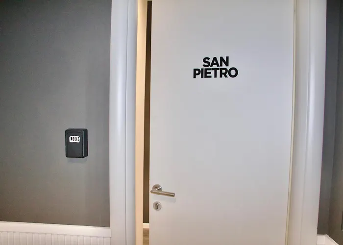 Konukevi Xcross Garbatella 3*