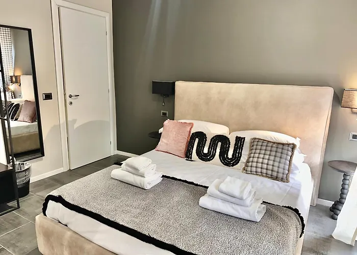 Konukevi Xcross Garbatella