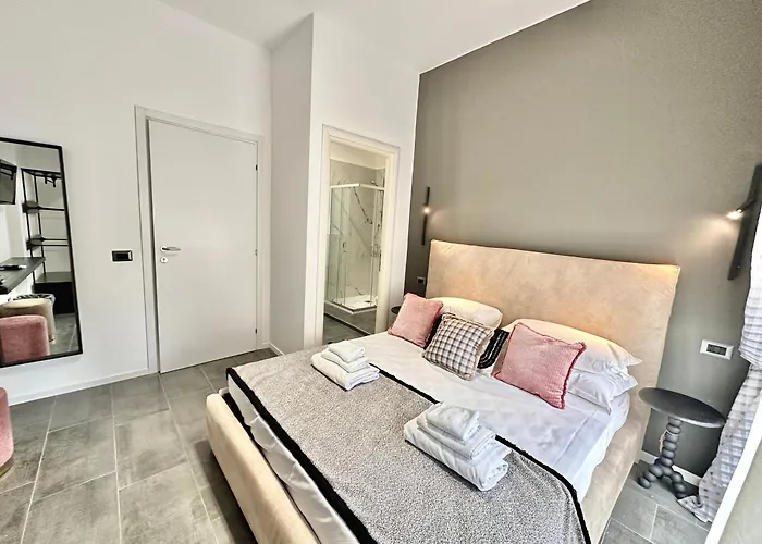 Konukevi Xcross Garbatella 3*